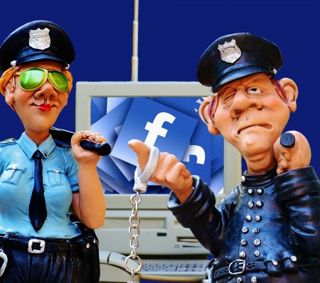 40 států žaluje Facebook, jeho praktiky jsou prý nevídané