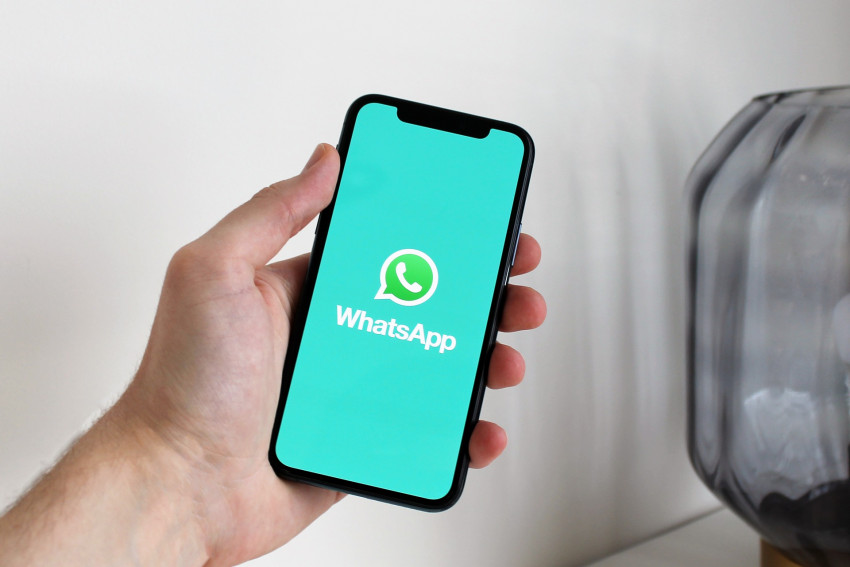 WhatsApp dostane další návykovou novinku. Navíc přinese i zcela nový design