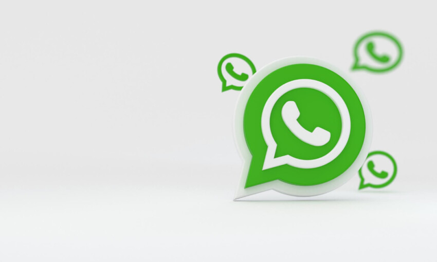 3d-whatsapp-icon-white-background.jpg